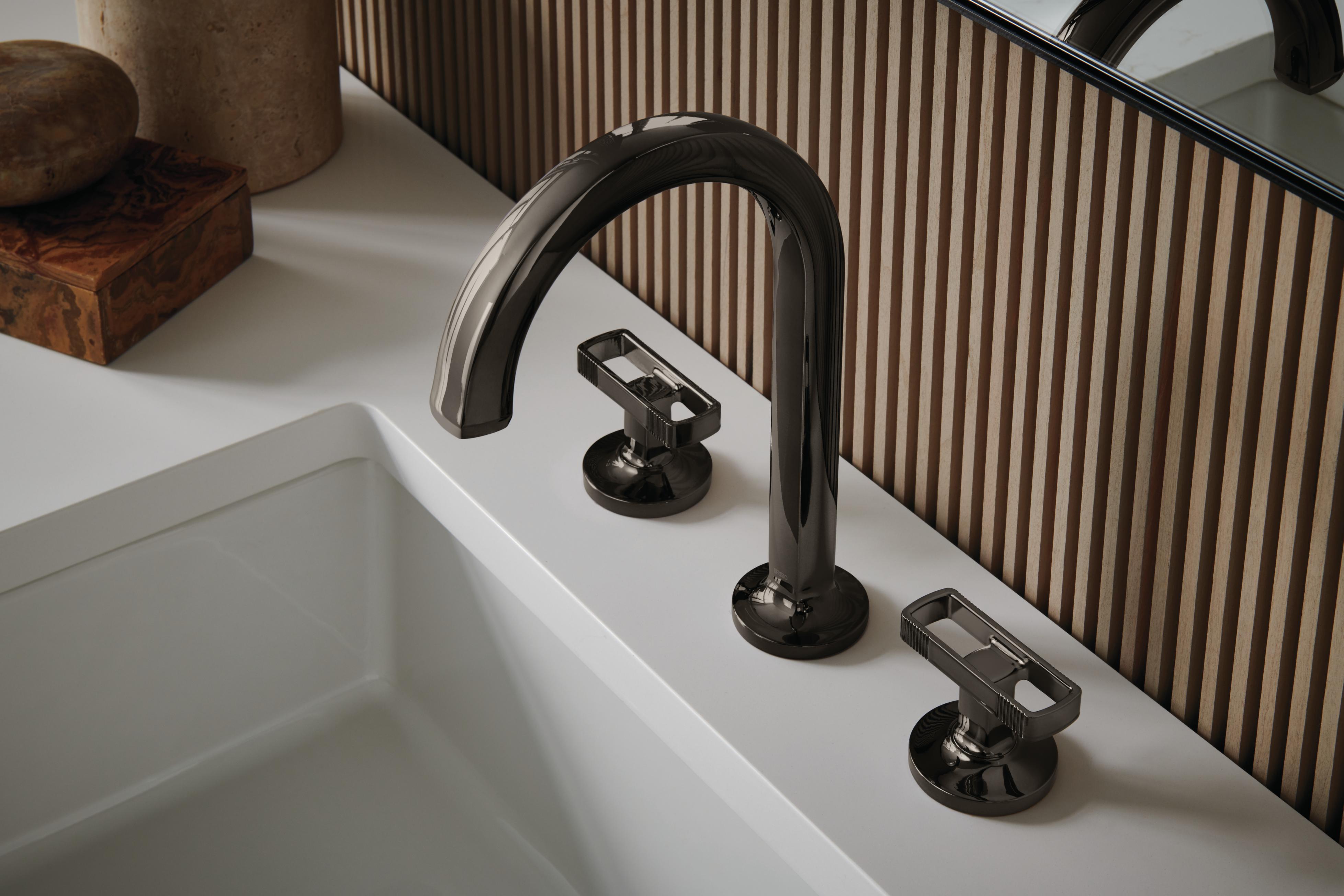 Kinzou ③ Brizo Kintsu Non-Diverter Tub Spout