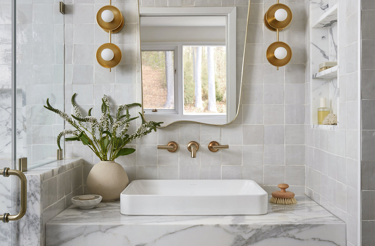 Bryn Mawr, PA, 2022 / photographer: Brian Wetzel / stylist: Kristi Hunter / featuring the odin® Widespread Lavatory with lever handles.