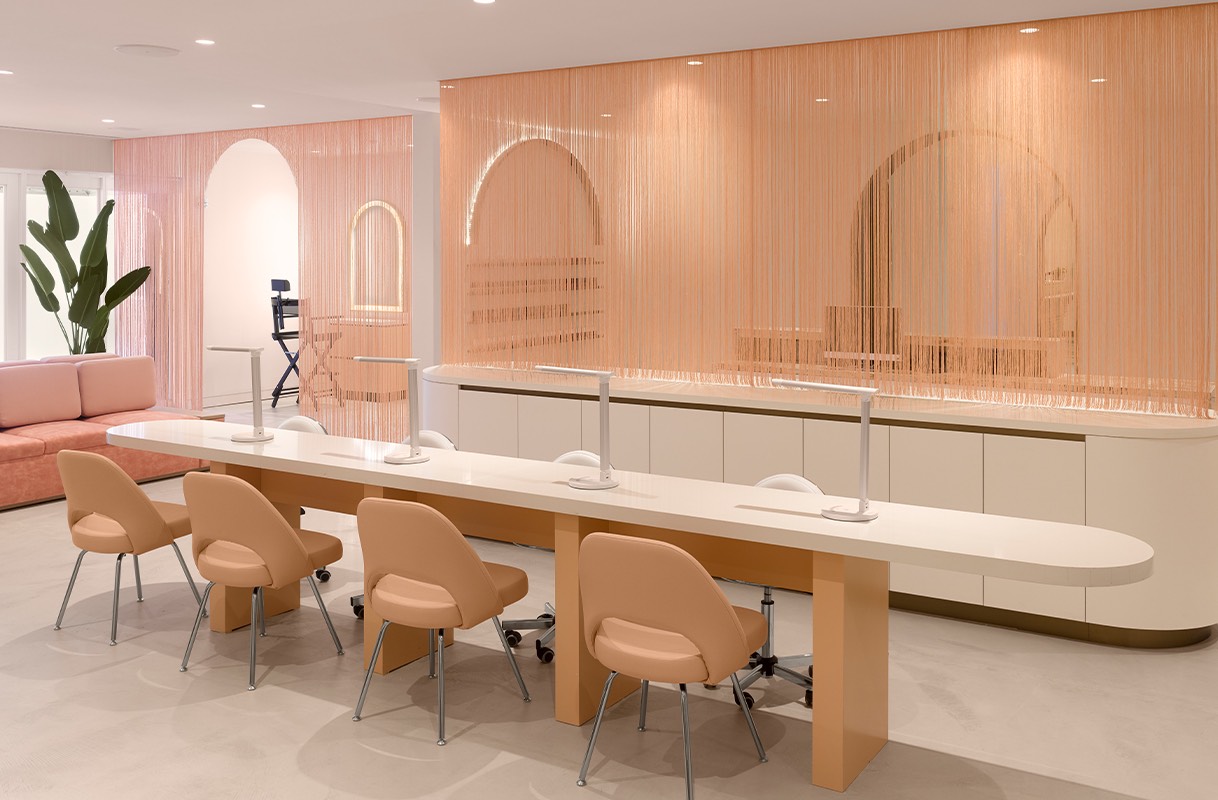 Interior Designer: Holly Nixon, V Starr / Palm Beach Gardens, FL, May 2022 / photographer: Will Pryce 