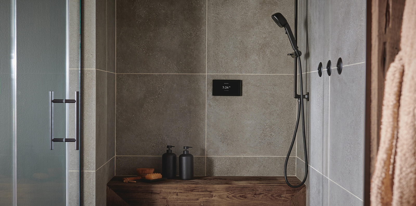 CUSTOM SHOWERSYSTEMS