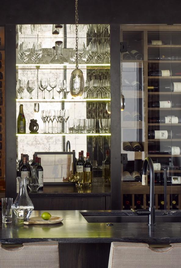 Philadelphia, 2021 / Photographer: Francesco Lagnese / featuring the LITZE® Bar Faucet with Arc Spout and Knurled Handle.