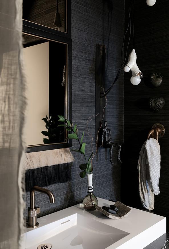 Interior Designer: Project Interiors / chicago, il, 2019 / photographer: arturo yepez / featuring the litze® Single-Handle Lavatory Faucet in Brilliance® Luxe Gold®.